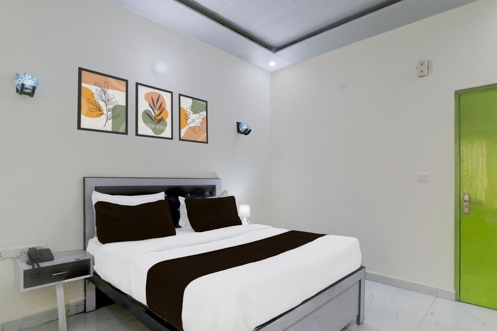 Super Hotel O Banthara Near Airport Banthra Sikandarpur Екстер'єр фото