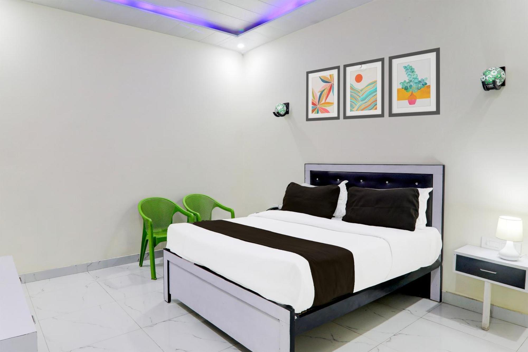 Super Hotel O Banthara Near Airport Banthra Sikandarpur Екстер'єр фото
